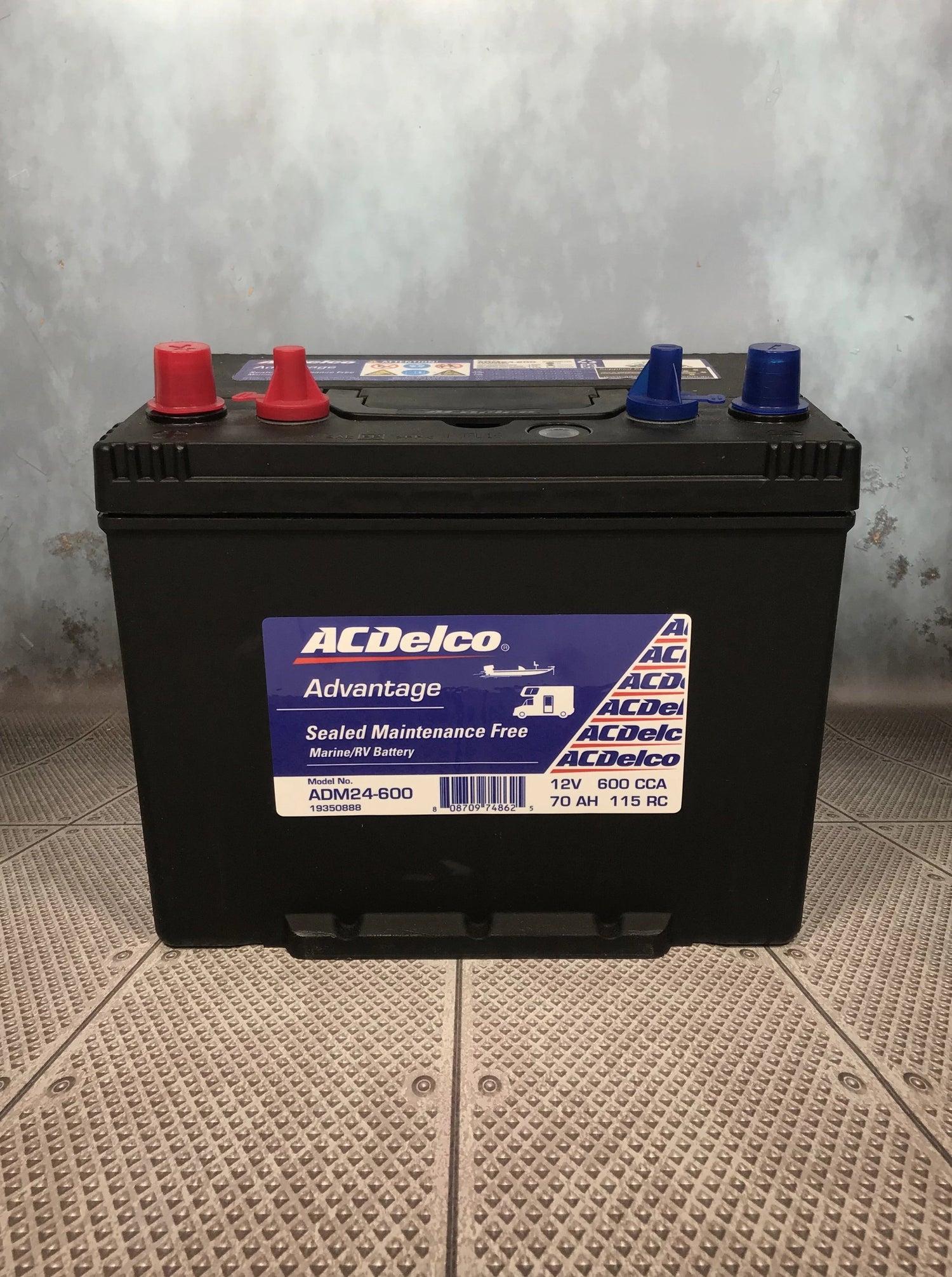 AC Delco ADM24-600 Marine Battery